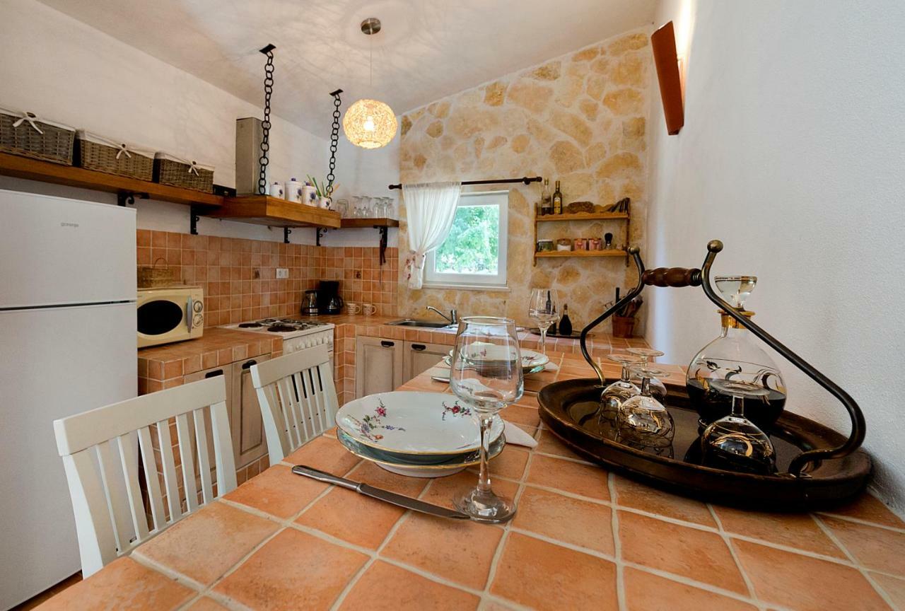 Relaxing Dalmatian House In Village Ljubitovica Luaran gambar